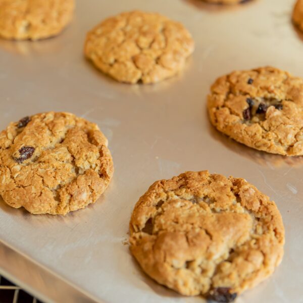 Oatmeal Raisin Cookies | Dozen